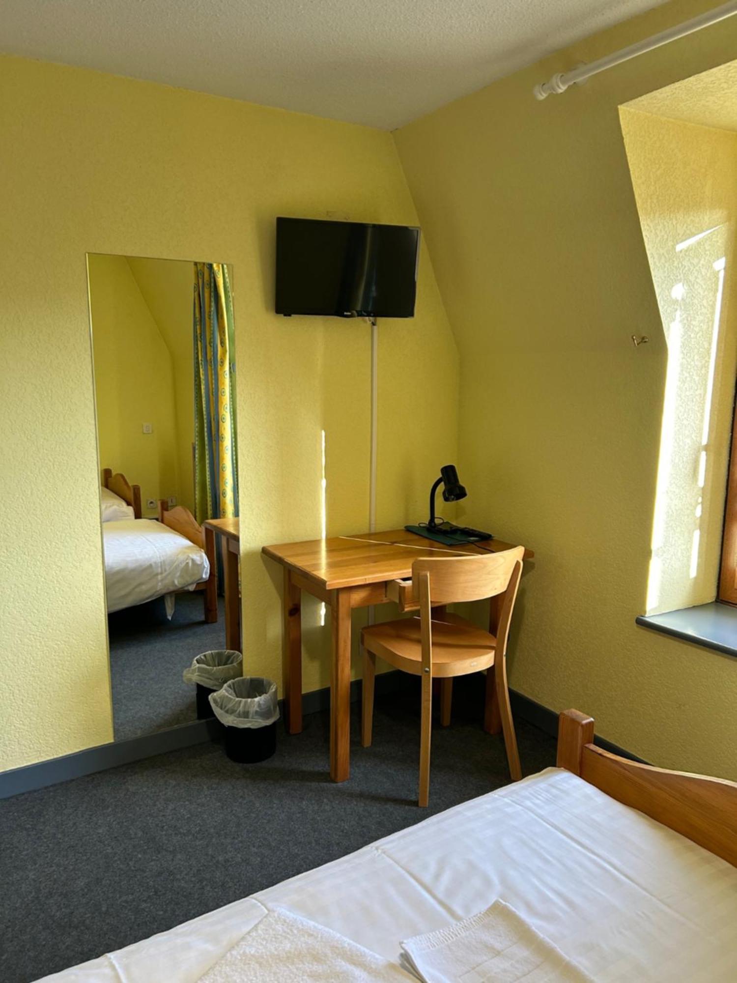 Hotel Aux Globe-Trotters Murat  Exteriér fotografie